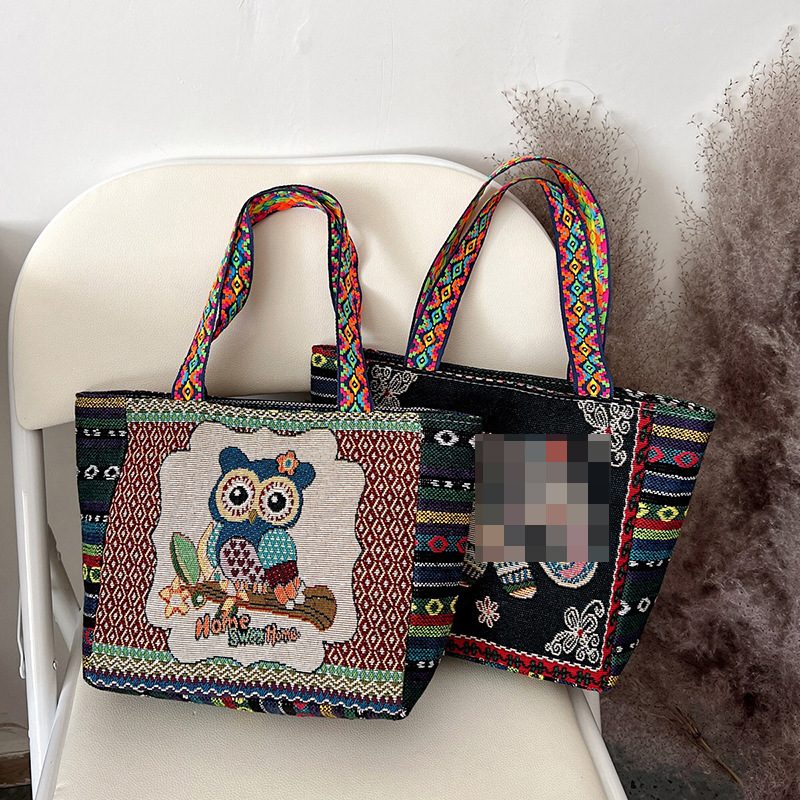 New Ethnic Style Embroidered Tote Bag Women's Artistic Small and Exquisite Student Shoulder Bag Women's Simple Canvas Bag