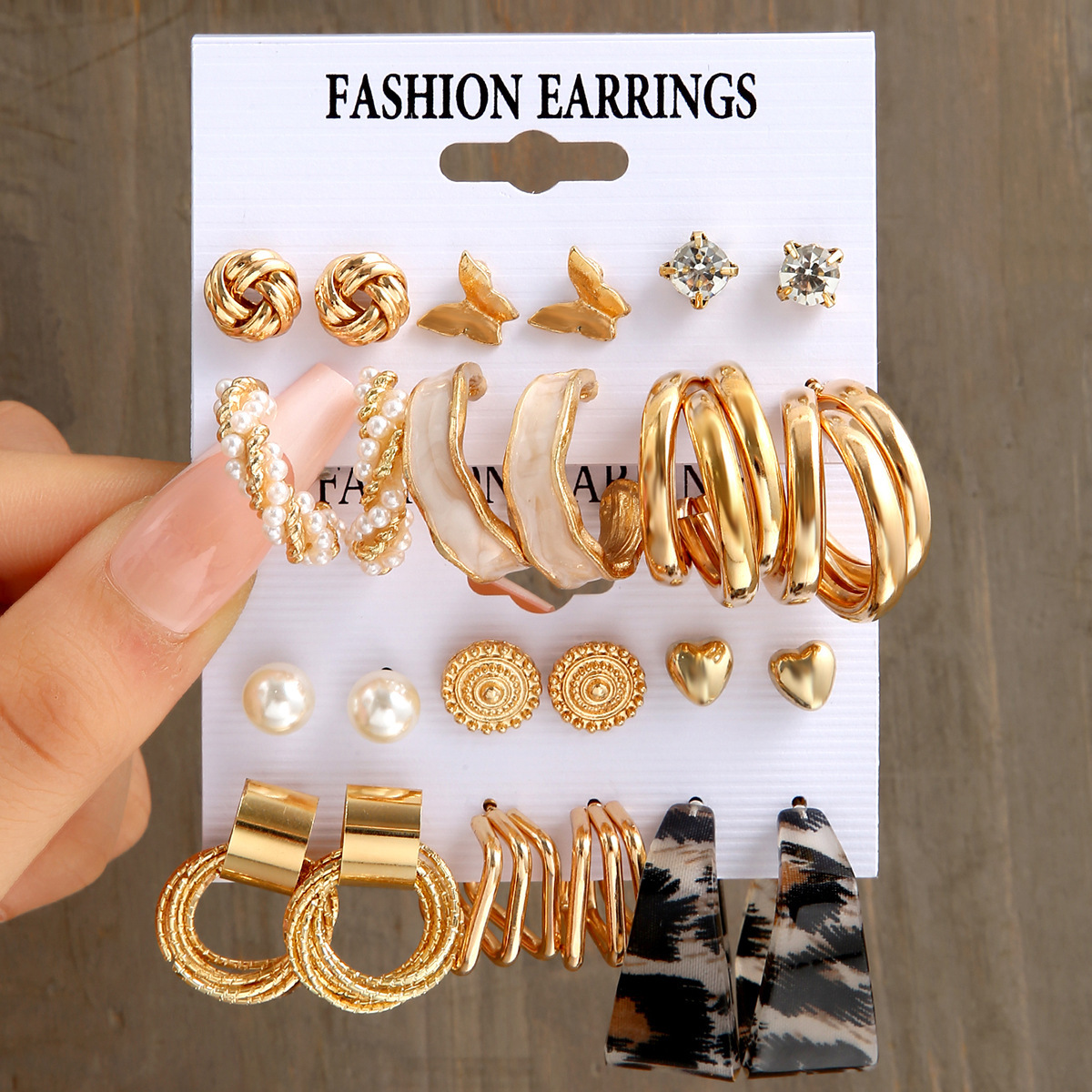 跨境新款豹紋幾何圓圈蝴蝶愛心耳釘復古纏繞珍珠耳環套裝Earrings