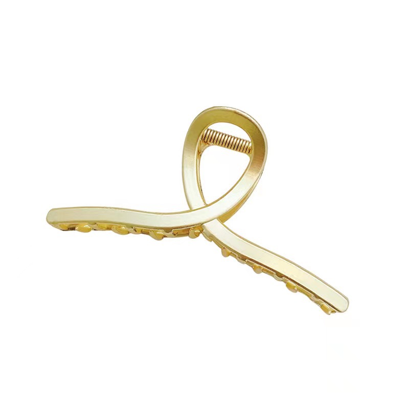 Factory direct Korean version of large metal simple grab clip back hair temperament shark clip Internet red clip hair accessories
