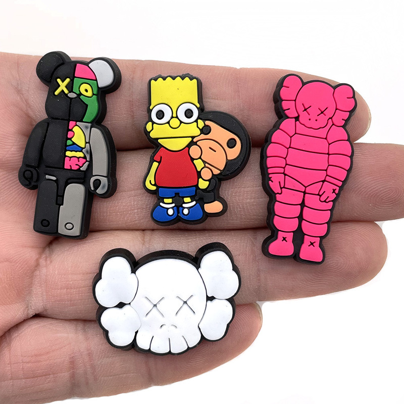 トレンディな Kaws シリーズ靴フラワー バックル穴靴装飾バックル クロコ Amazon ベストセラー|undefined