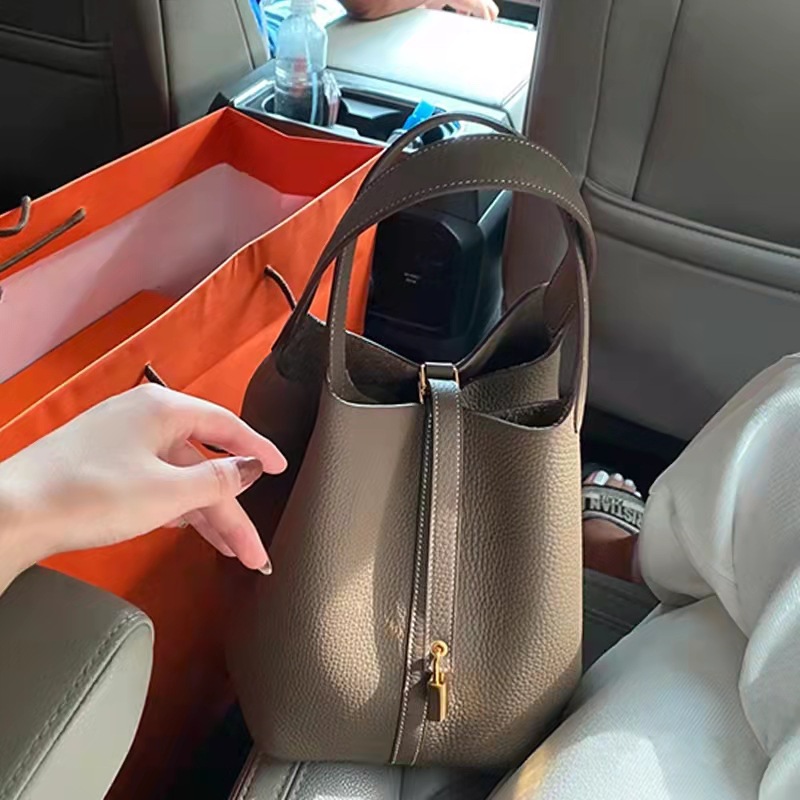 H home vegetable basket women's bag hand bucket bag TOGO first layer cowhide lychee pattern portable crossbody wedding bag in stock
