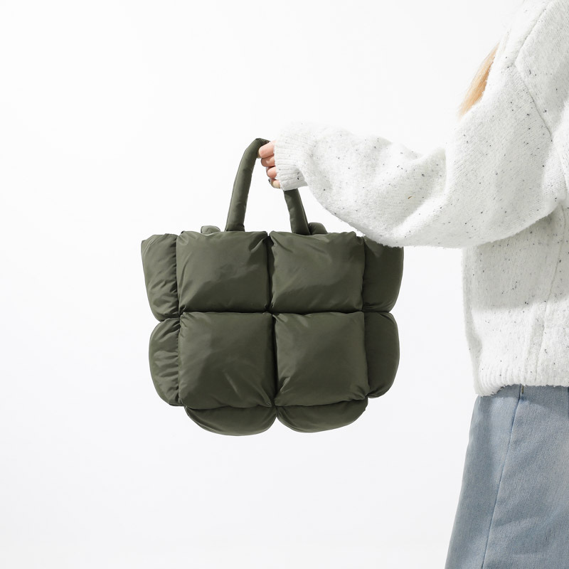 Women's Korean-style fashionable down cotton-padded bag 2023 new simple handbag casual fashionable all-match shoulder messenger bag