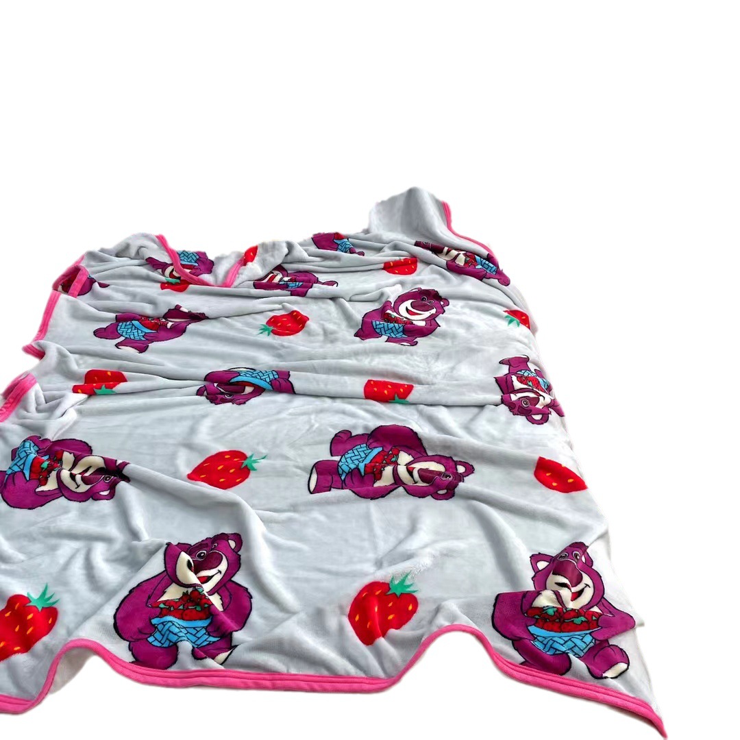 Cartoon Xiaoni flannel blanket kindergarten lunch break blanket gift box suit gift car Office blanket