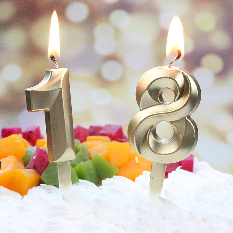 卸売りの新しいアイデアの誕生日ケーキパーティーの誕生日ネットの赤い装飾の立体の金色のダイヤモンドの大きいサイズの数字のろうそく|undefined