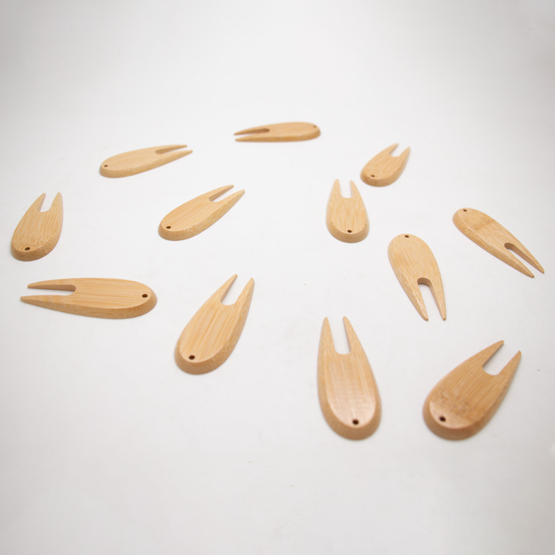 Manufacturers supply golf green fork bamboo fork bamboo golf fork golf outdoor accessories