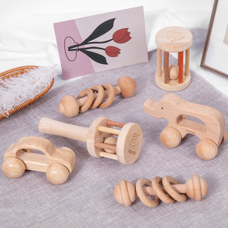 Baby rattle 0-3 years old baby Montessori solid wood can bite suit comfort grip children's wooden toys