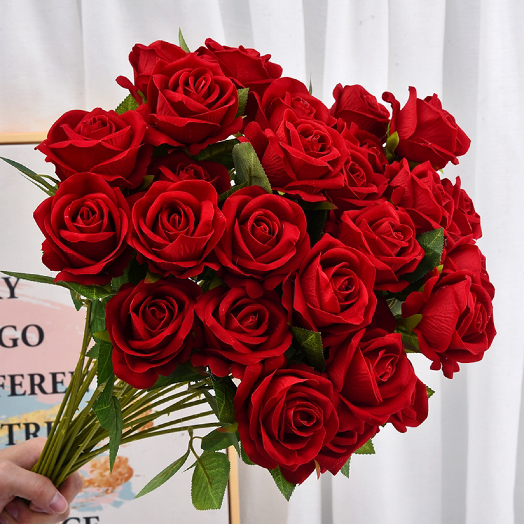Simulation flannel rose wedding decoration fake flowers cross-border Bulgarian rose Valentine's Day simulation flowers wholesale