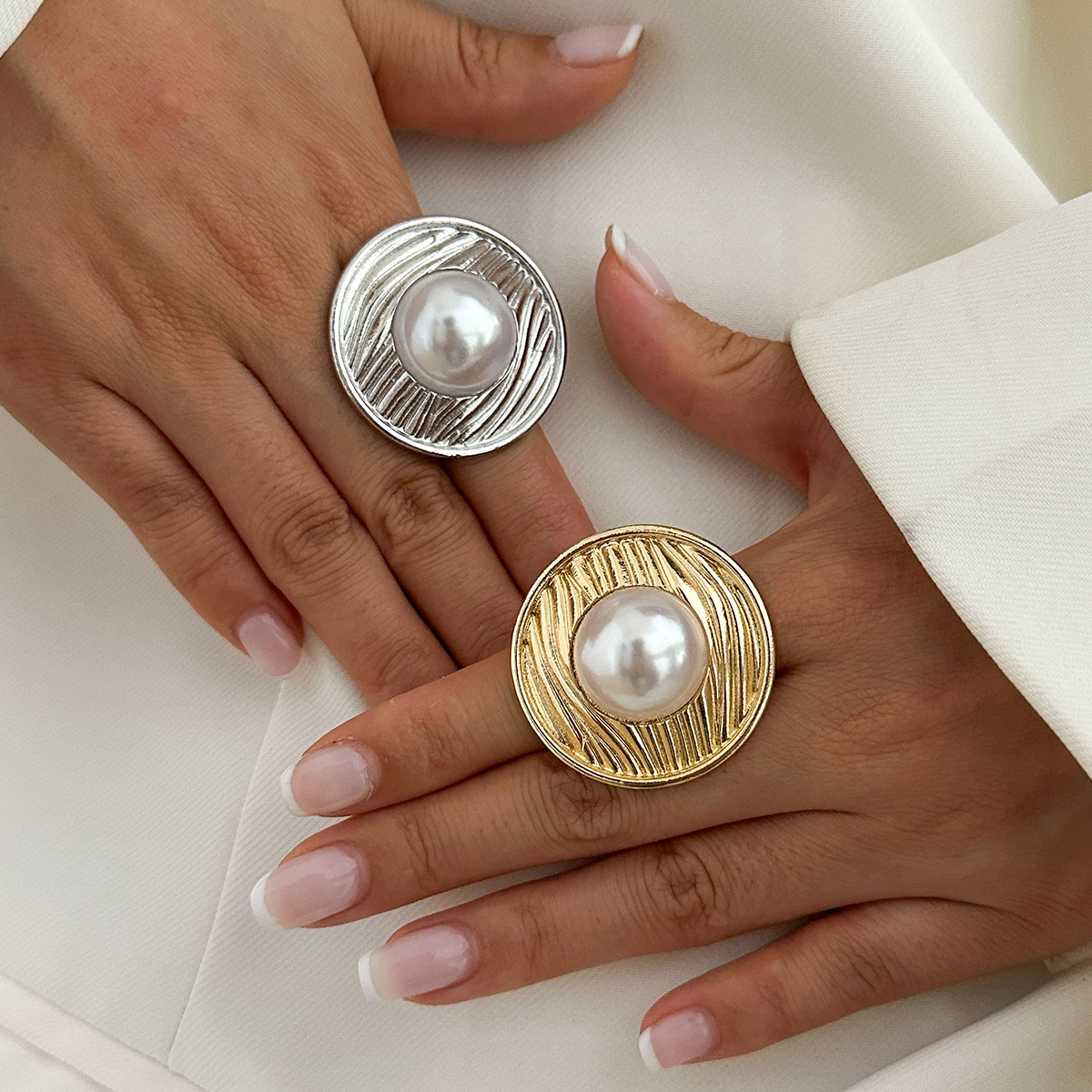 Europa e Stati Uniti transfrontaliero ins esagerato metallo vento piega perla anello personalità dolce fresco linea anello aperto anello_voghion.com