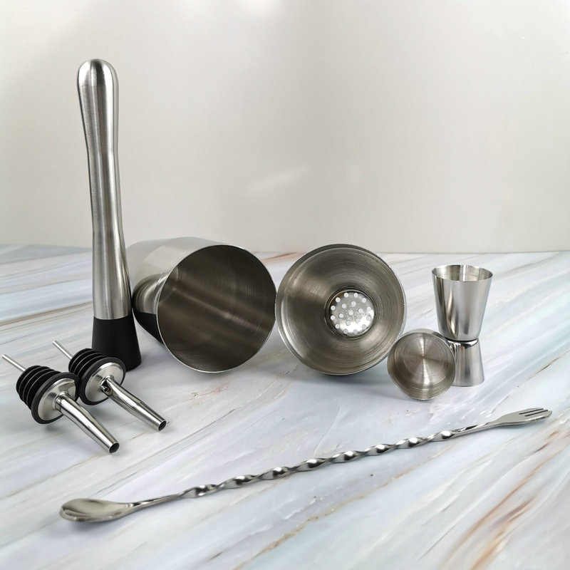 Stainless Steel Cocktail Shaker Set 6 Piece Set Cocktail Shaker 750ml Chuck Cup Hand Shaker Bar Utensils
