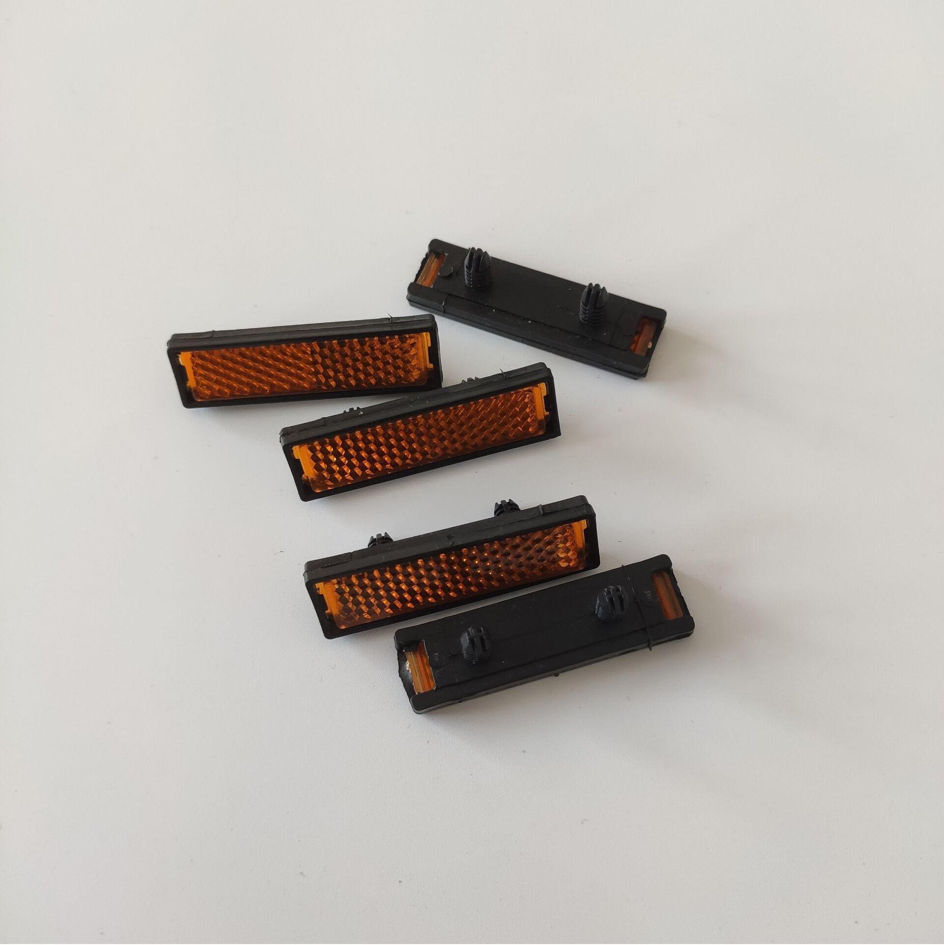 Pedal reflector mountain bike pedal warning light night pedal reflector pedal accessories riding equipment