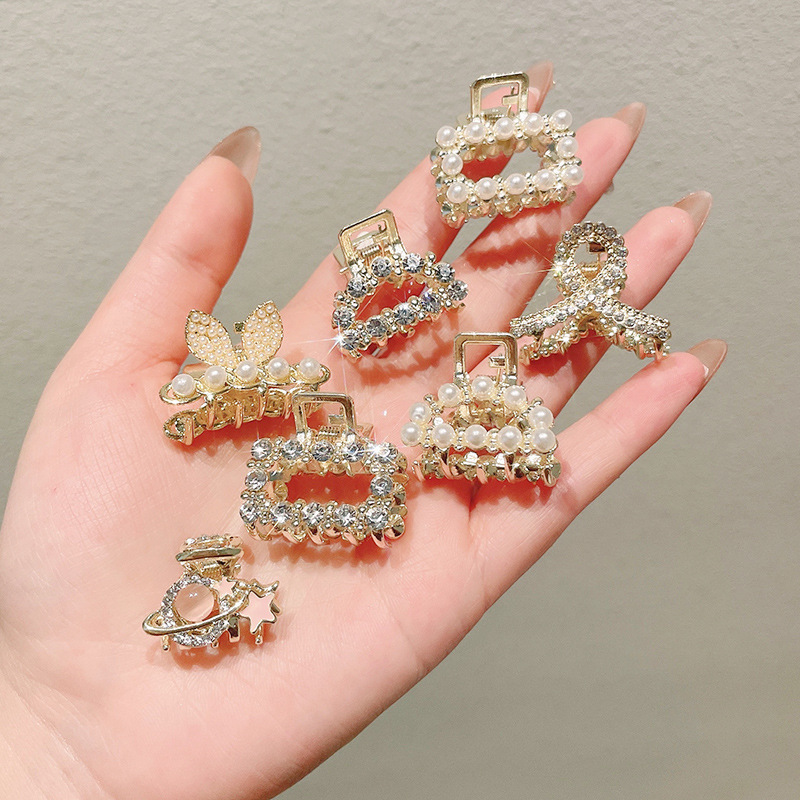 Pearl Hairpin Women's High-end Small Grab Clip 2023 New Half-hair Shark Clip Headwear Hairpin