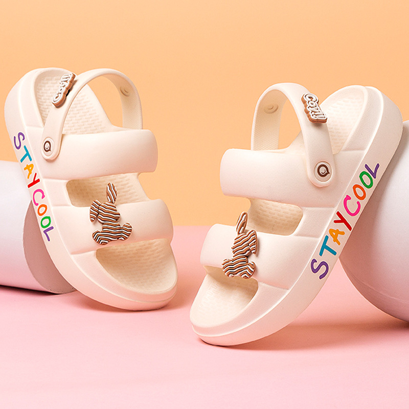 Sandals Women's 2023 Summer Outer Wear Flat Bottom Fashionable Simple Soft Bottom Lightweight Non-slip Shit Treading Breathable Beach Shoes