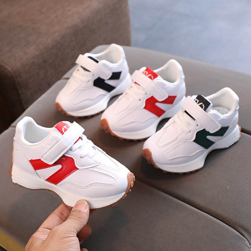 Children's sports shoes 2022 autumn new boys and girls leather White shoes Korean version of small and medium-sized children's students running shoes