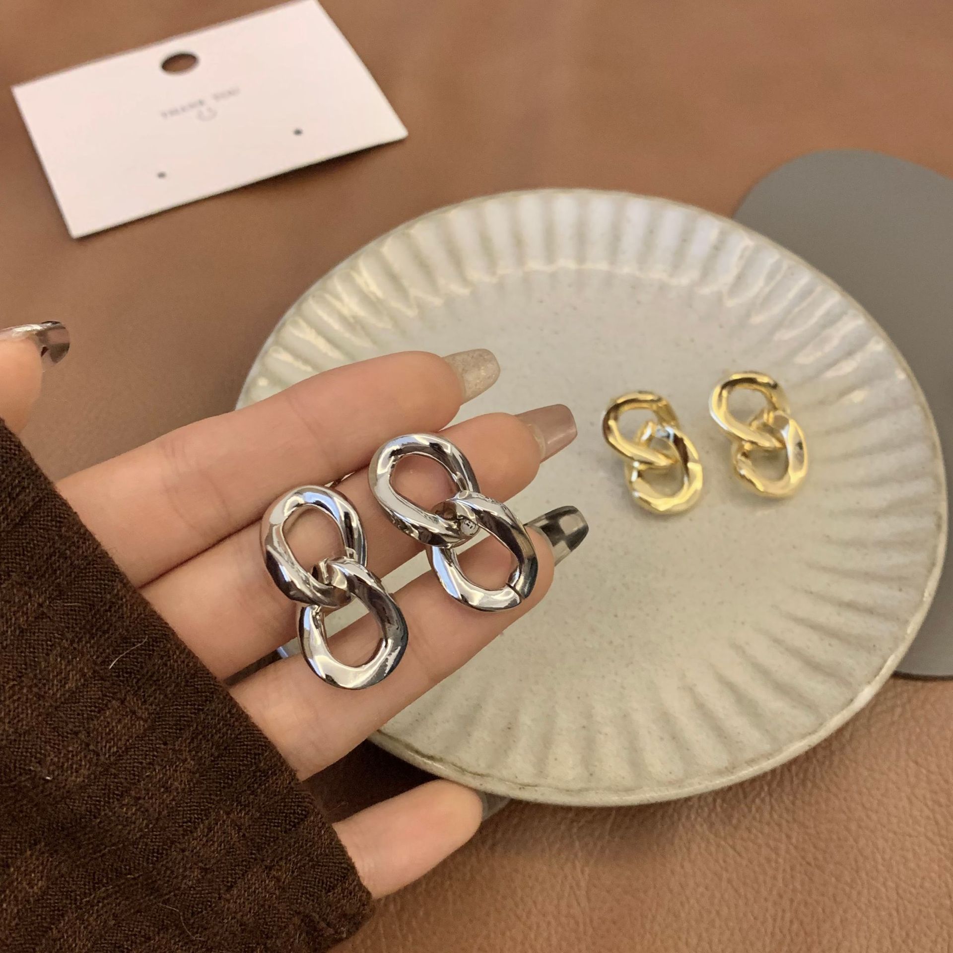 S925銀針宋慧喬同款耳環氣質金屬鏈條耳釘復古扭曲金屬麻花耳飾女