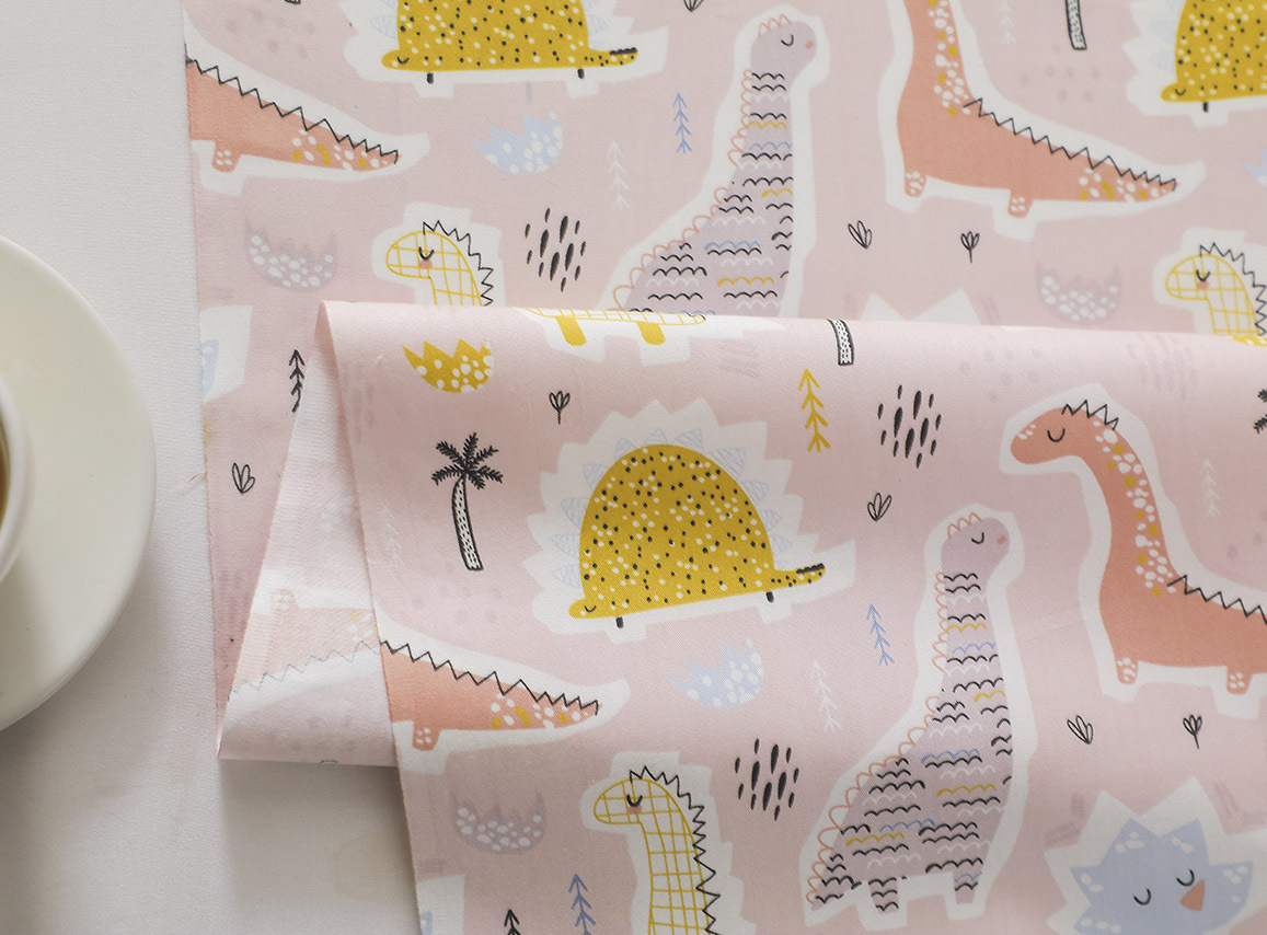 Wholesale supply of 133*72 twill print cartoon 40 cotton 1.6 meters wide