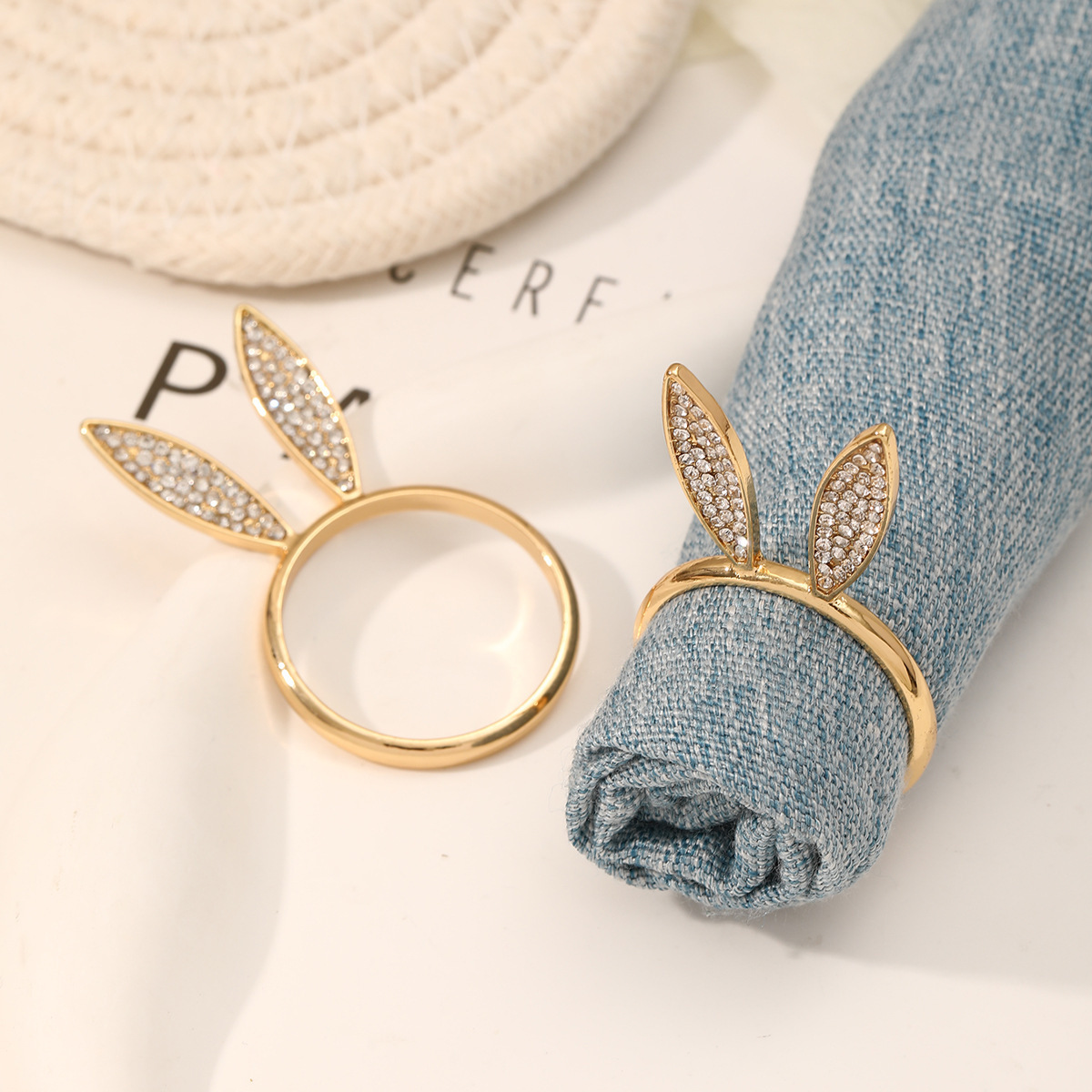 European and American personality cute rabbit Easter napkin ring diamond alloy rabbit head Western restaurant napkin ring source factory