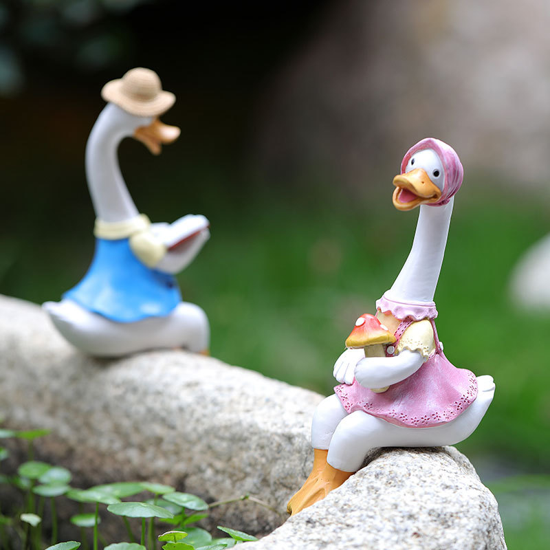 Garden decoration garden decoration cartoon sculpture duck decoration creative flower pot resin crafts outdoor sitting decoration