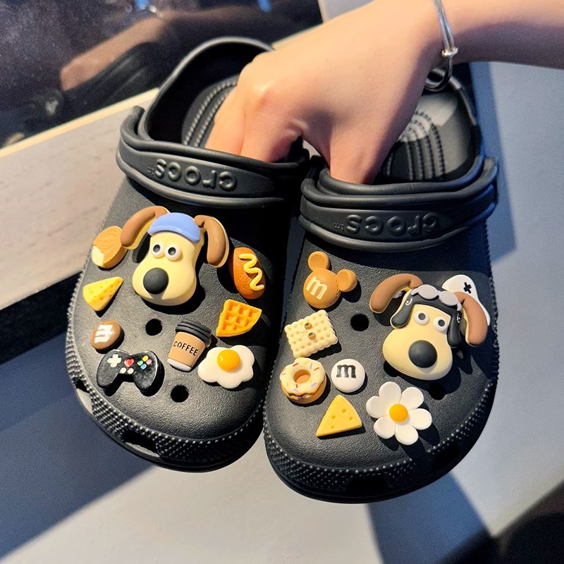 Little Red Book Cartoon Handdog Cave Shoes Shoes Flower Shoes Buckle diy Accessories Detachable Shoes Flower Accessories Decorative Buckle