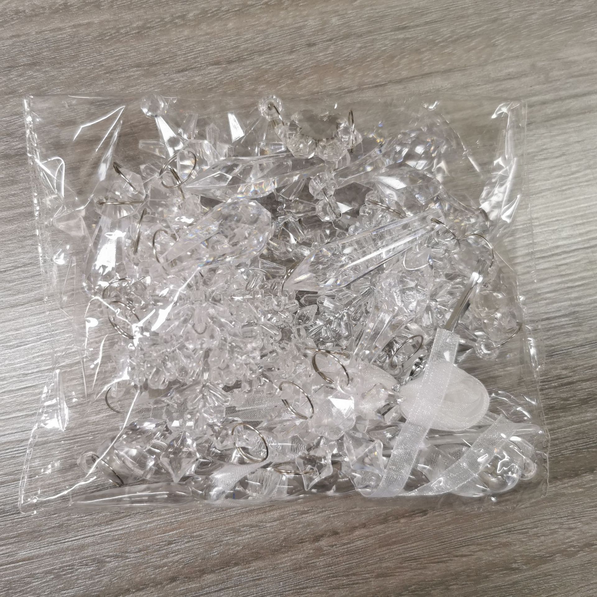 Haube Nei Chrëschtdekoratioun Chrëscht Äissträifen Transparent Schnéiflack Äisrand Acryl Äiscorn_voghion.com