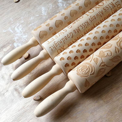 Factory direct supply wooden Valentine rose rolling pin wooden carving rolling pin cookie dough stick spot