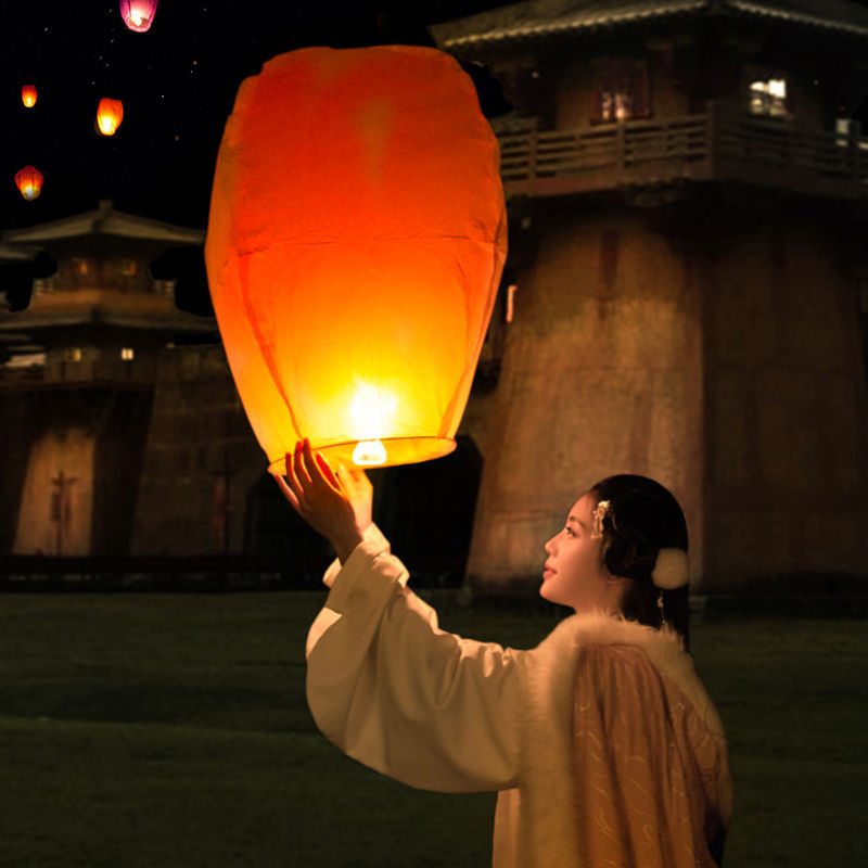 Large Kongming Lamp wholesale flame retardant wax block sky lamp blessing wishing lamp Valentine's Day love square stall goods hot sale