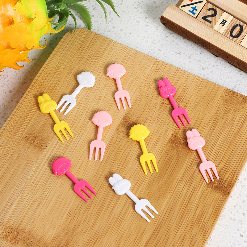Creative Children's Cartoon Fruit Fork Household Platter Decorative Fruit Fork Cute Style kt Rabbit Fruit Sign Fork