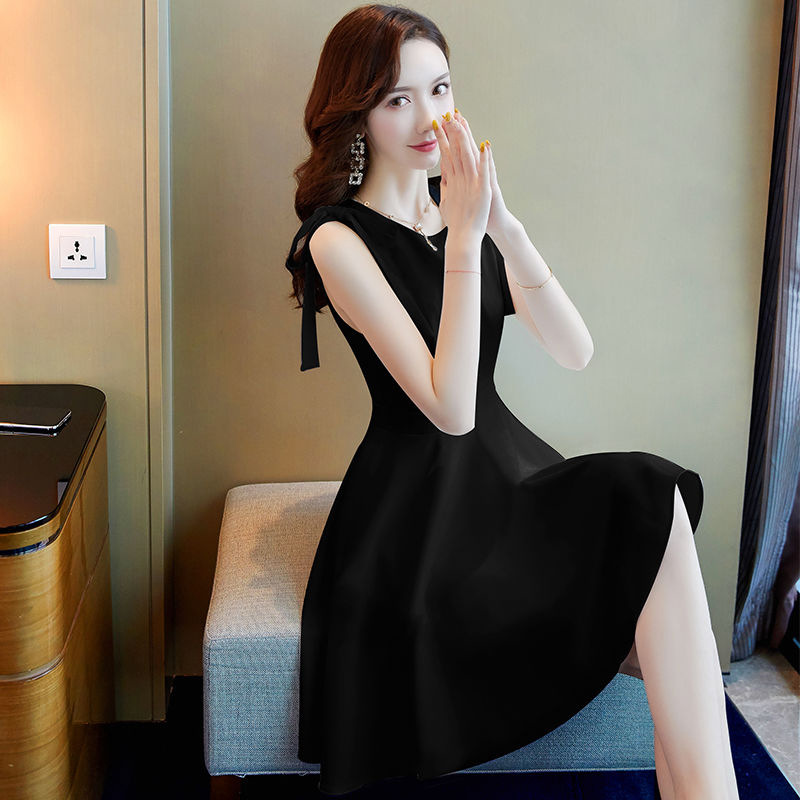 2023 new summer white small fairy dress Super fairy off-shoulder waist dress mid-length women's dress