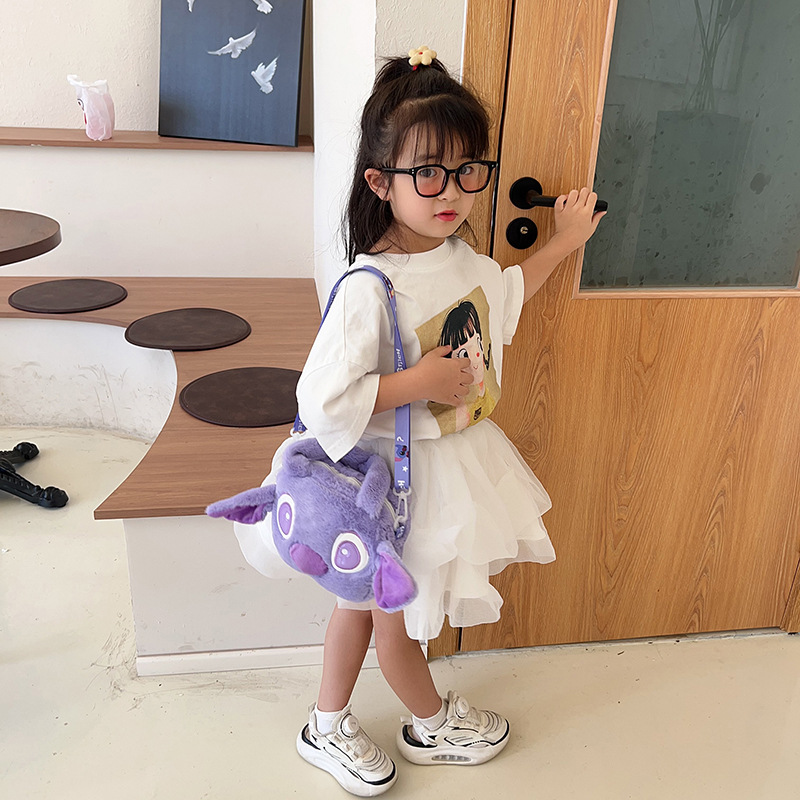 Autumn New Japanese cute plush strawberry bear bag Tigger Three-Eyed Monster cartoon girl messenger bag fashion