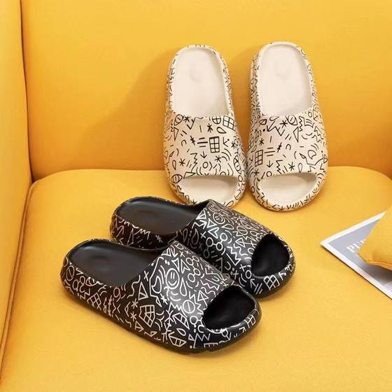 Cartoon couple coconut slippers women's outer wear thick bottom beach slippers summer yeezy slippers men