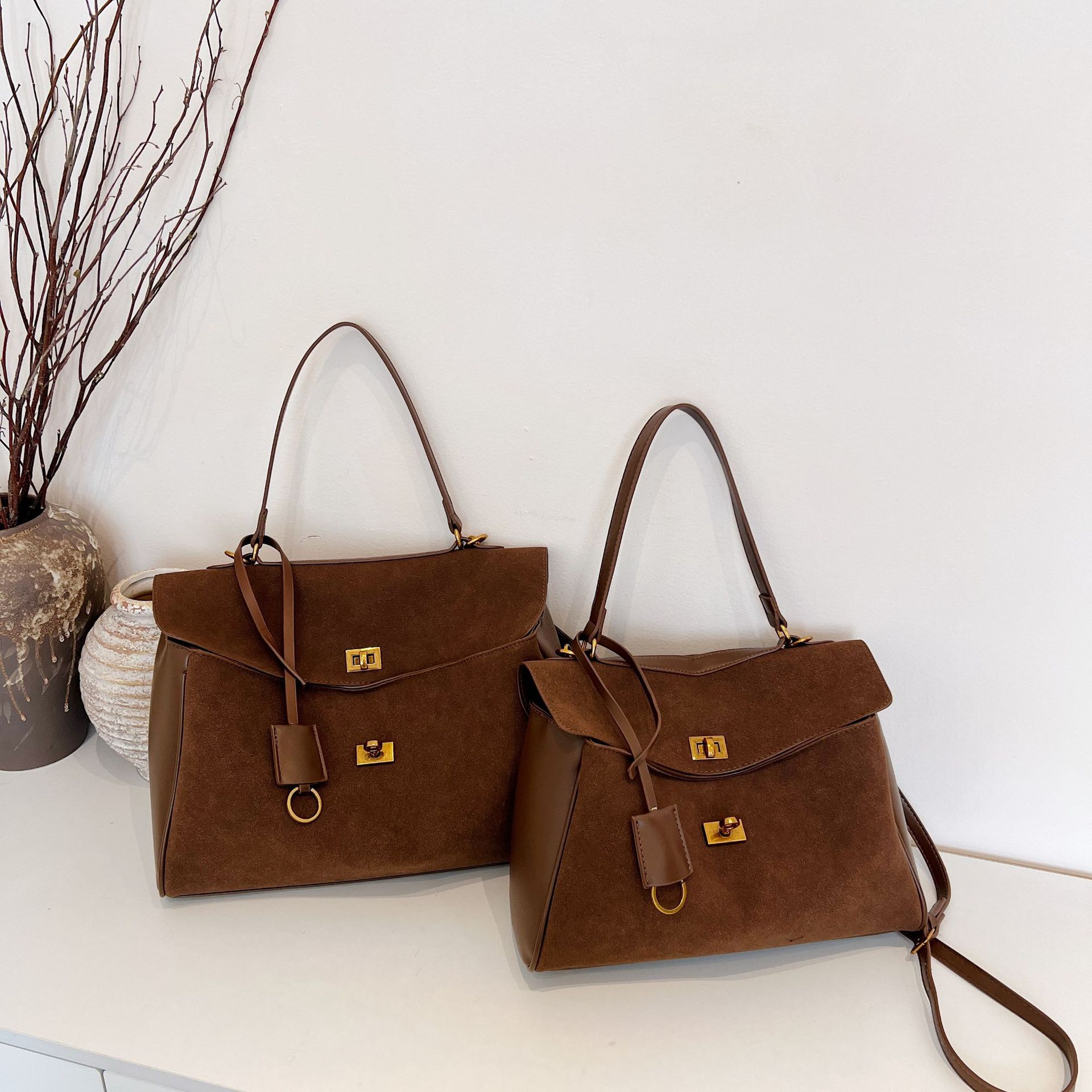 Premium Texture Suede Shoulder Bag 2025 New Rodeo Large Capacity Commuter Tote Bag Fashionable Underarm Bag