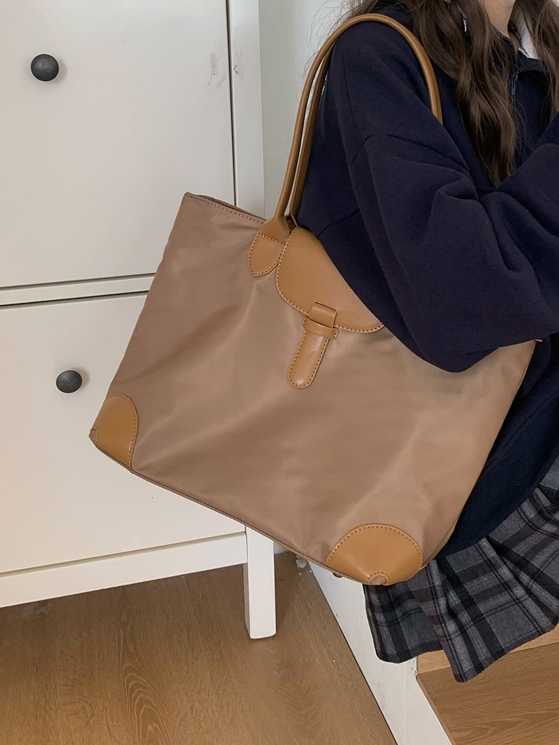 Borsa a tracolla grande da donna 2023, nuova borsa da pendolare, borsa da classe per studenti, borsa tote in tessuto di nylon, tutto abbinato_voghion.com