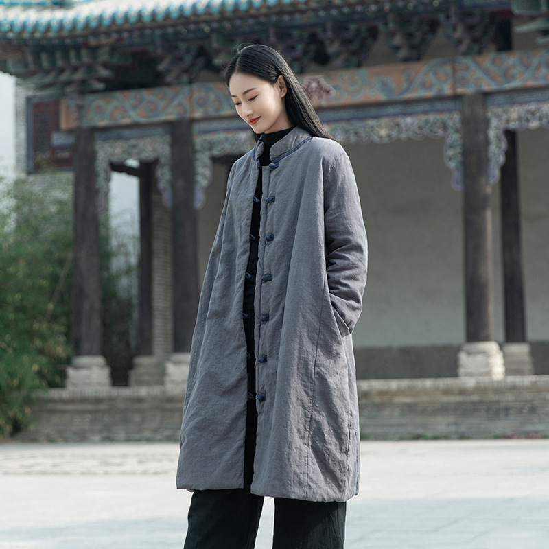 2023 Winter Neue Vintage Chinesischen Stil Vertikale Kragen Chinesischen Stil Kontrast Farbe Platte Schnalle Mittellange Baumwolle gefütterte Jacke Leinen Lose Baumwolle-pad_voghion.com
