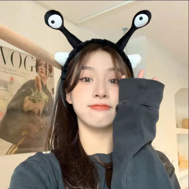 Hallyu-style cute snail plush headband with funny creative cute fairy INS fish eye face makeup headband