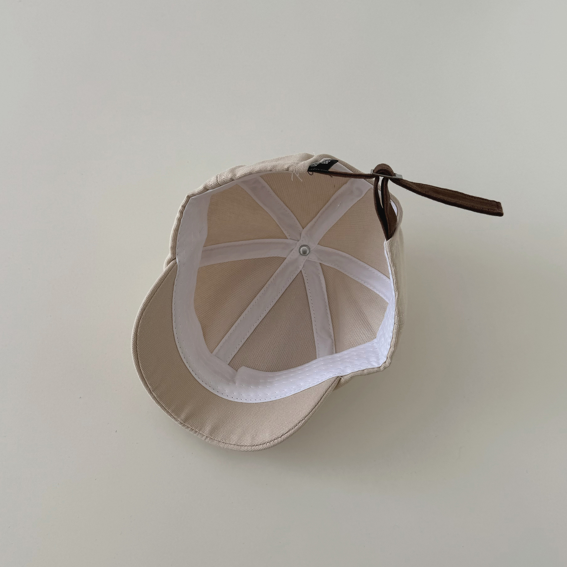Autumn South South Korea baby hat spring 2024 new fashion solid color simple small brim children baseball cap wholesale_voghion.com