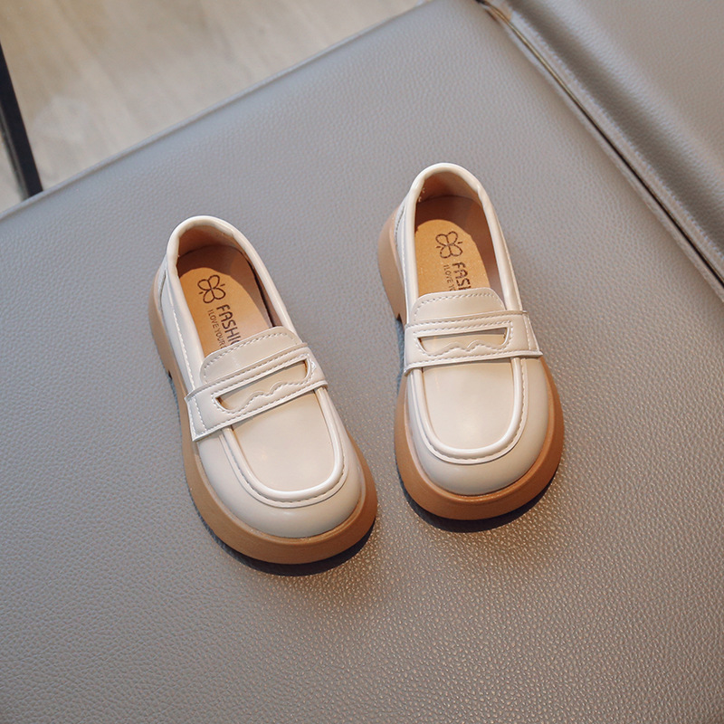 Girls Princess Leather Shoes Spring and Autumn New Solid Color Single-layer Shoes Flat Shoes Bean Shoes Girls Princess Shoes Leer Tongfu Shoes