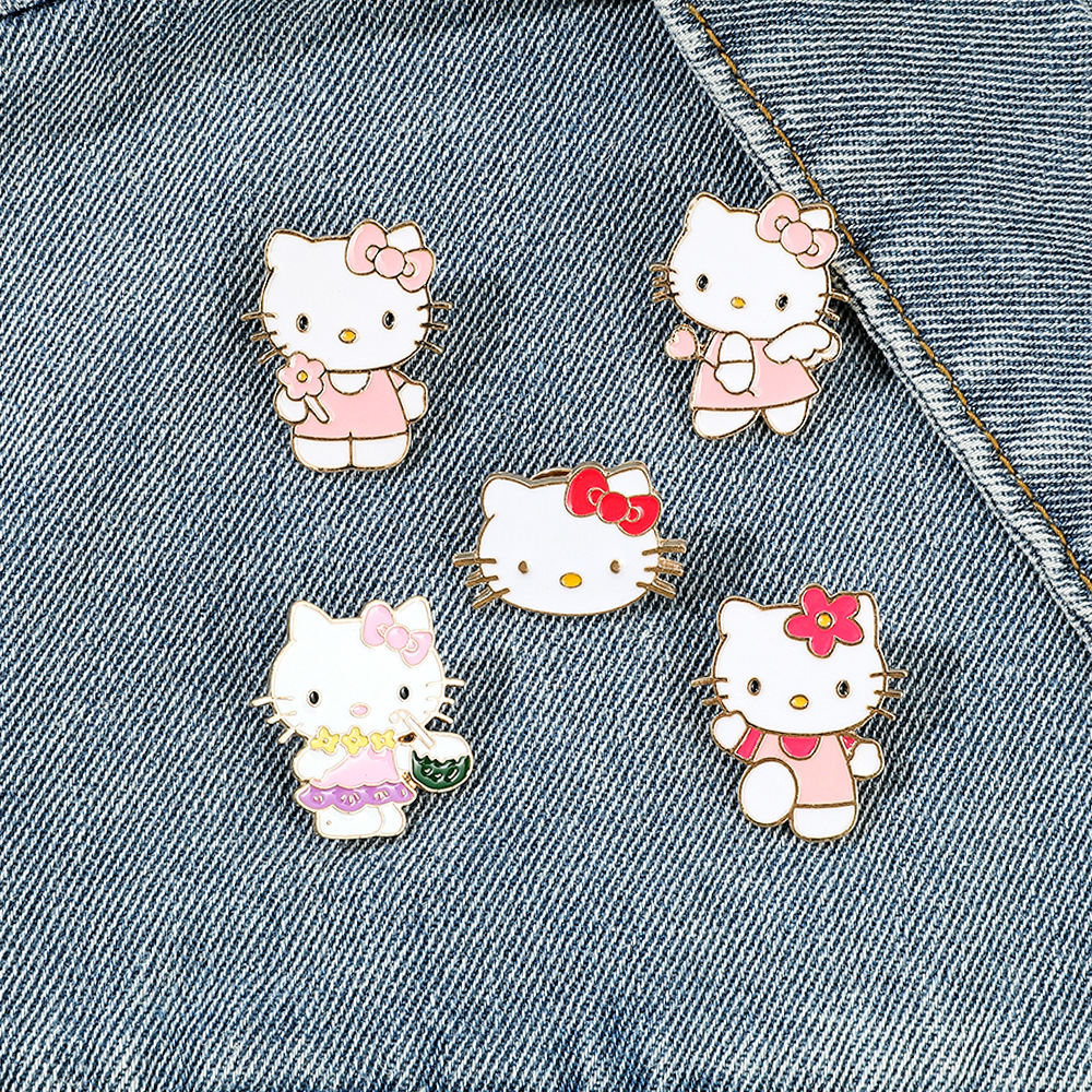 Cute soft cute cat metal badge sweet cartoon Sanrio commemorative badge alloy accessories brooch wholesale