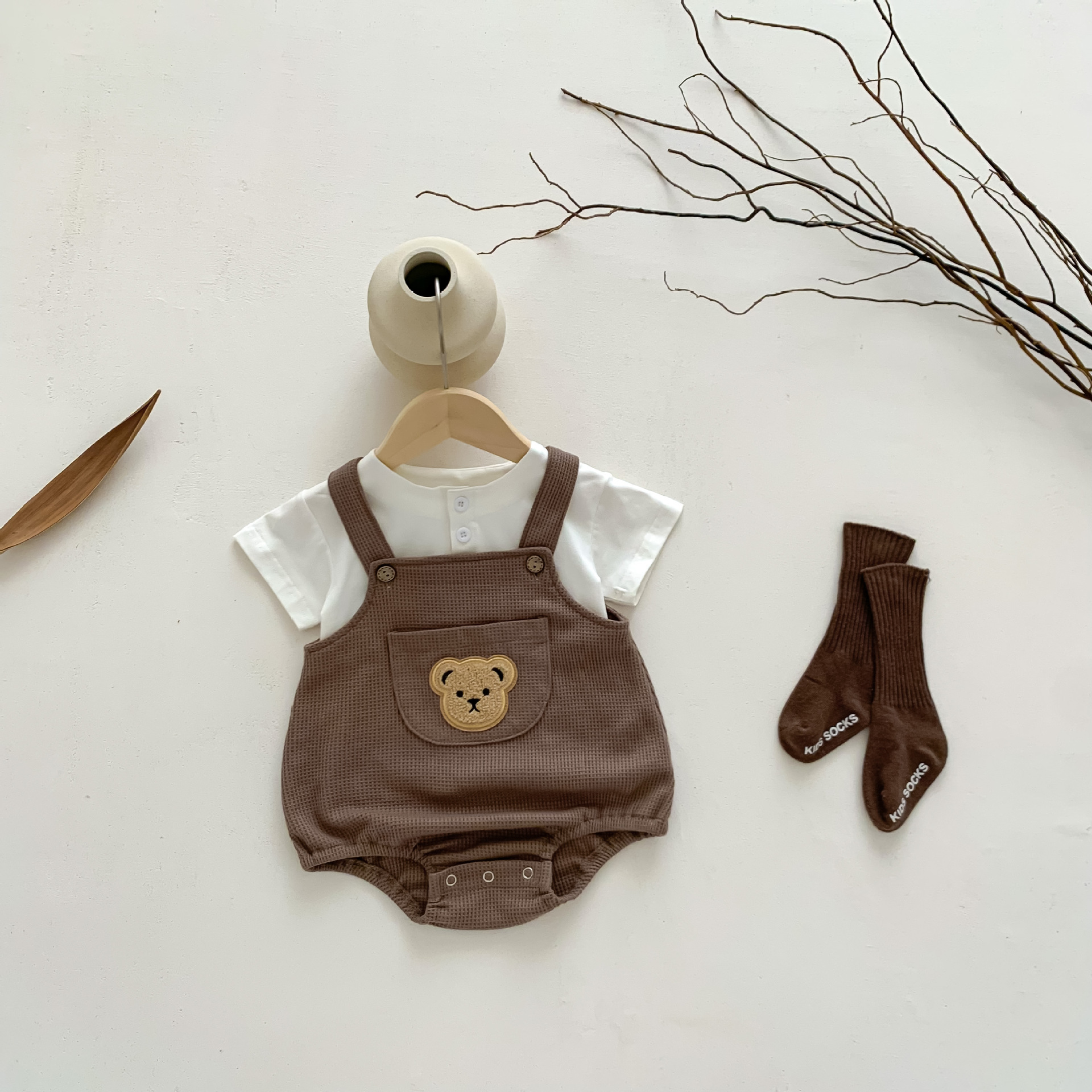 Baby's Summer Sleeve Pants Men's and Women's Baby Short-sleeved T-shirt Waffle Bear Two-piece Newborn One-piece Clothes