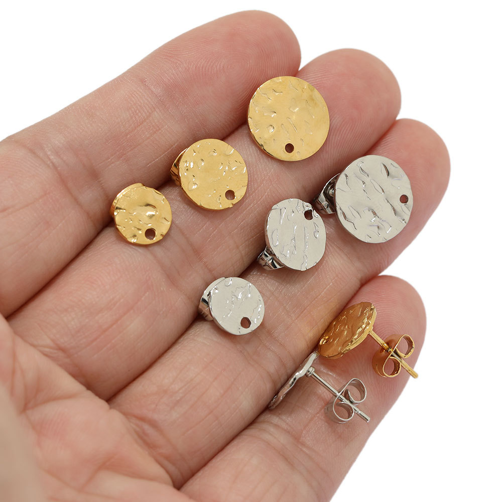 Stainless steel vintage embossed round piece with hole earrings DIY pendant earrings accessories wholesale earrings ear buckle accessories