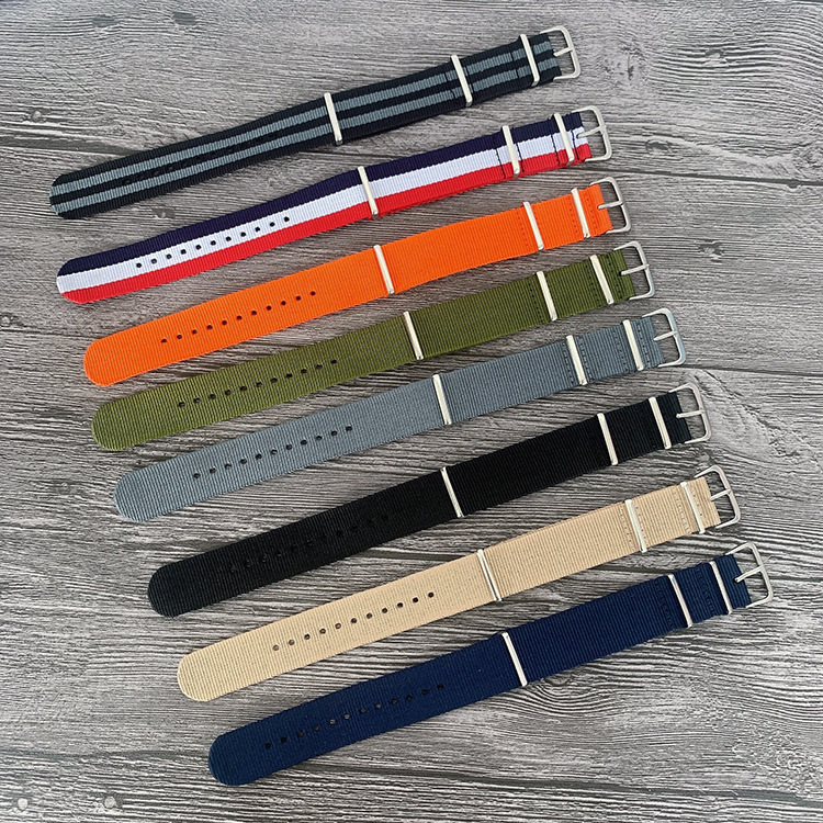 Sports Outdoor Watch Band Waterproof Sweat-proof NATO Soft Canvas Hand Ring Band Men's Cloth Watch Band 22mm