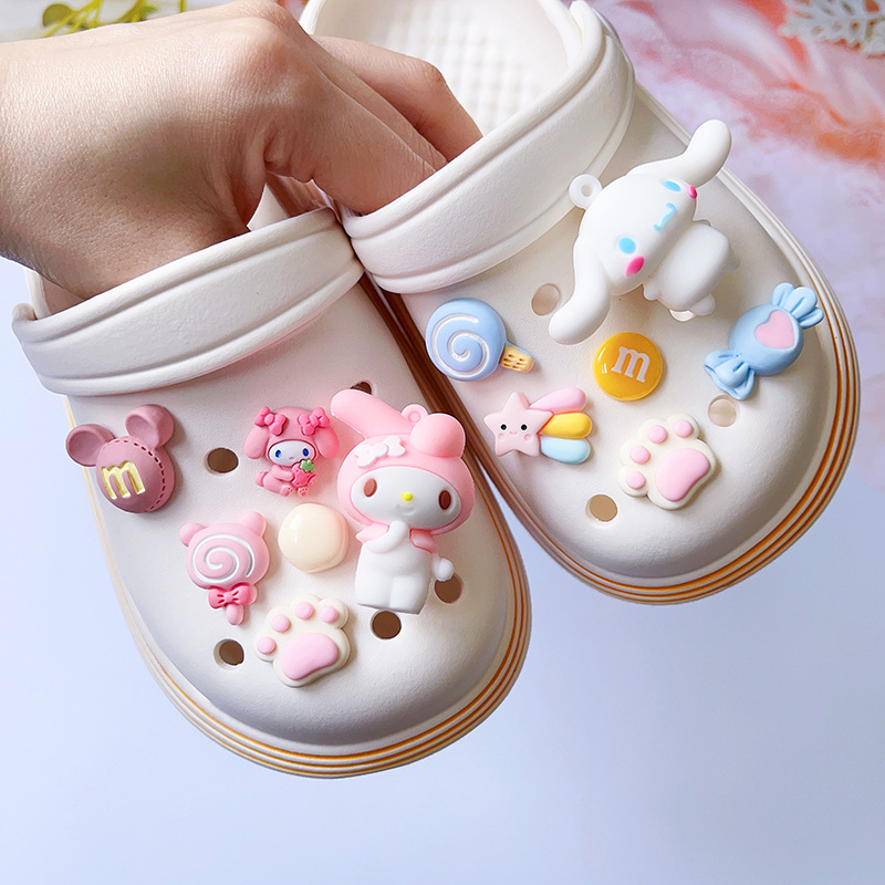 Hole Shoes Accessories Three-Dimensional Soft Rubber Cute Doll Sanrio Melody Removable diy Resin Shoes Flower Shoe Buckle
