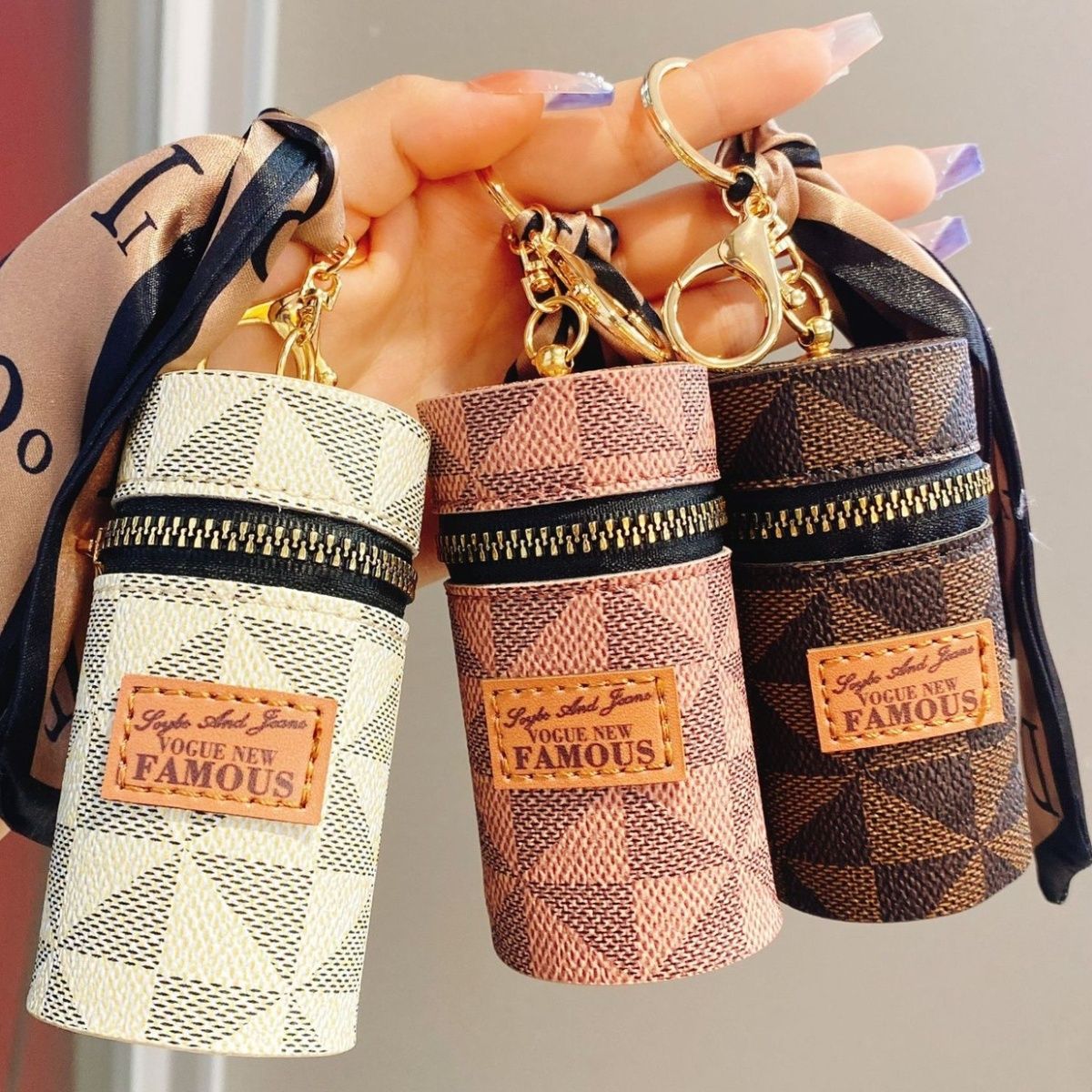 New Fashion Old Flower Coin Purse Red Bag Keychain Cylinder Lipstick Ear Line Storage Mini Bag Pendant