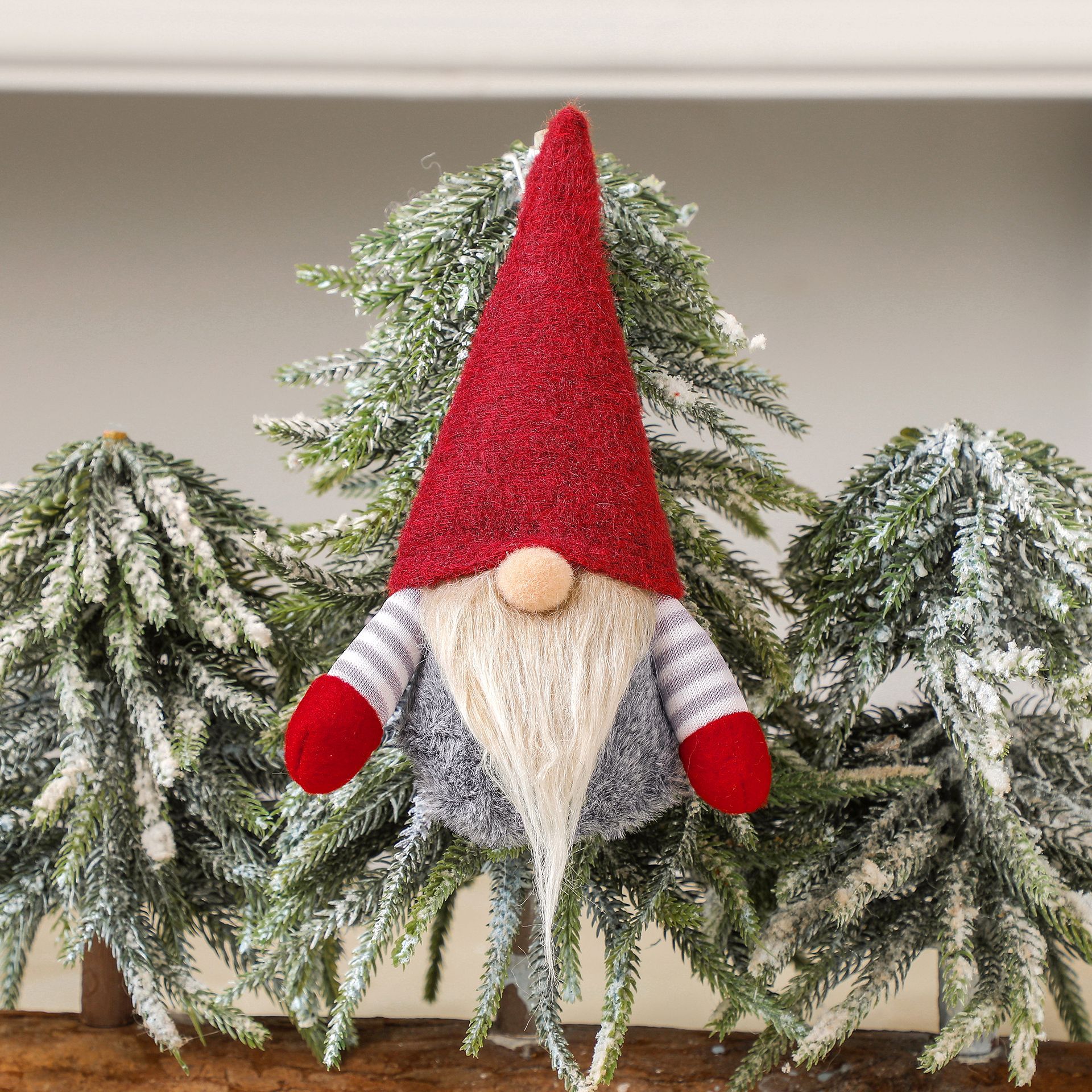 Christmas decoration supplies creative Christmas pendant faceless doll Christmas tree pendant gift doll for the elderly_voghion.com