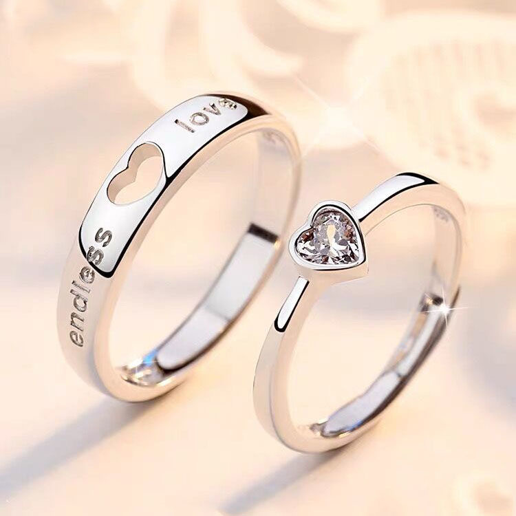 Love you with one heart couple ring men and women hollow love heart-shaped diamond ring long-distance love gift with one heart opening ring