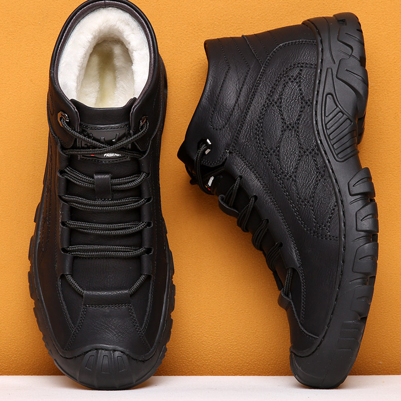2024 Winter cotton-padded shoes men's genuine leather warm fleece-lined thick wool Martin boots casual high-top snow boots wholesale