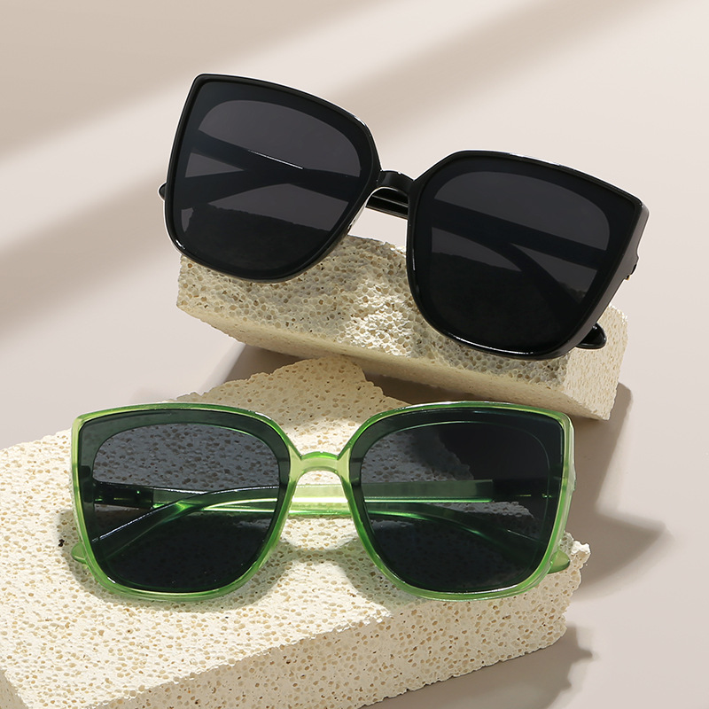 New style square sunglasses big face European and American fashion sunglasses women's retro internet celebrity glasses TikTok same style sunglasses