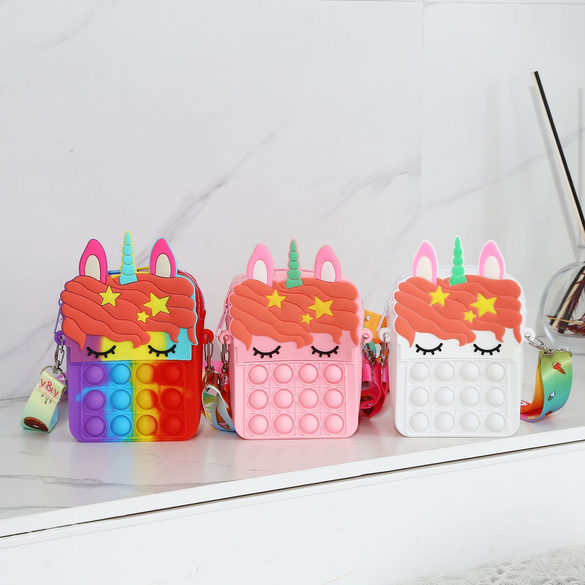 Cross-border Explosions Spot Children's Silicone Unicorn Bag Anti-rodent Pioneer Messenger Bag Decompression Student Coin Purse
