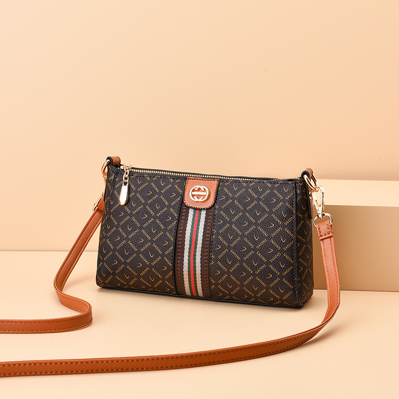 Women's bag 2022 summer middle-aged women's bag Korean style simple casual mom bag horizontal square shoulder messenger bag fashion