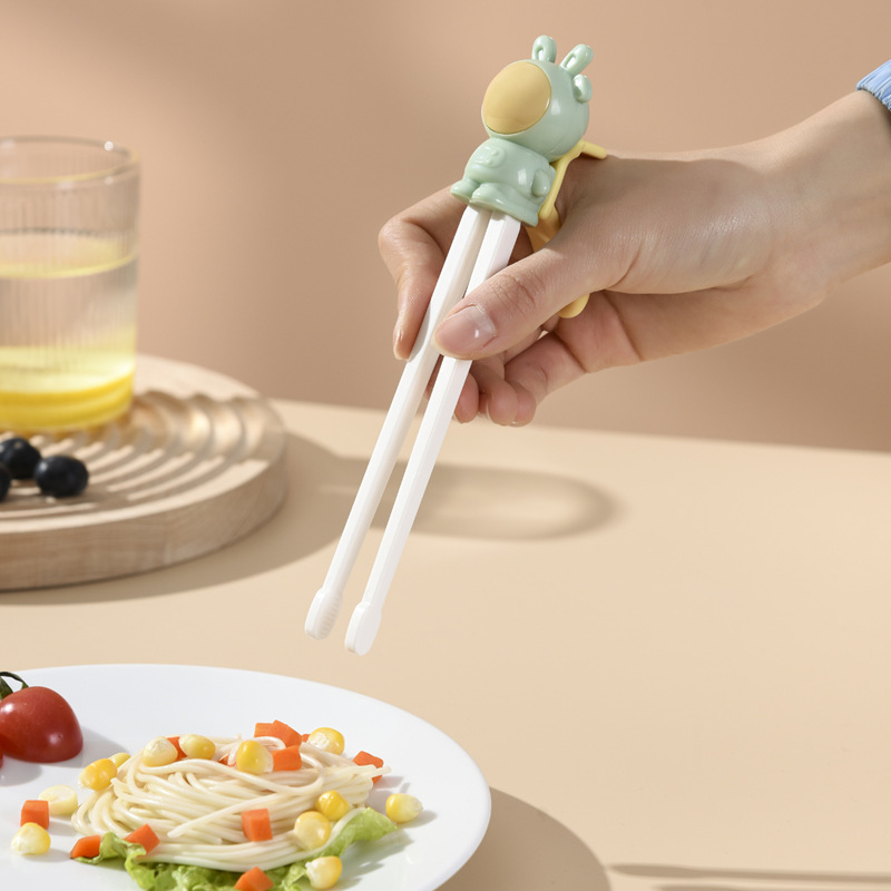 Children's chopsticks training chopsticks practice 2 baby 3 Special 6 children auxiliary automatic 1 rebound Tiger Mouth non-slip learning chopsticks