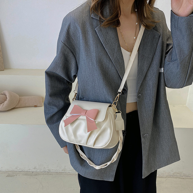 Bow Small Bag Women's 2022 New Fashionable Pleated Cloud Bag Casual Fashionable Twist Shoulder Strap Crossbody Bag