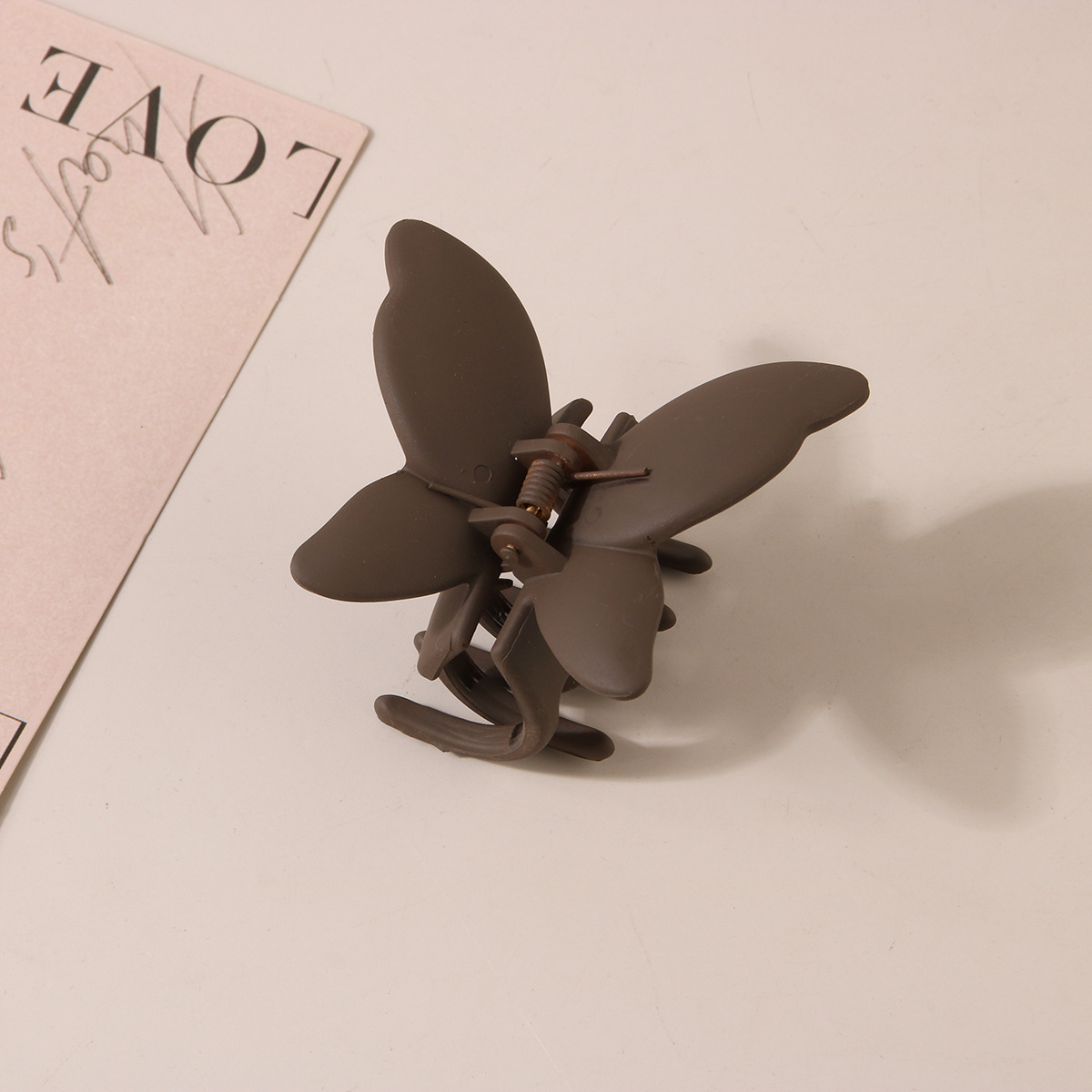 Nuovo fermaglio per capelli a forma di farfalla transfrontaliera, effetto vernice smerigliata, personalizzato, alla moda, con artiglio per la testa_voghion.com